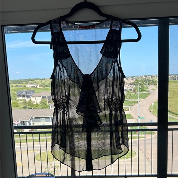 Elle Black and Purple Floral Sleeveless Blouse - Picture 6 of 6